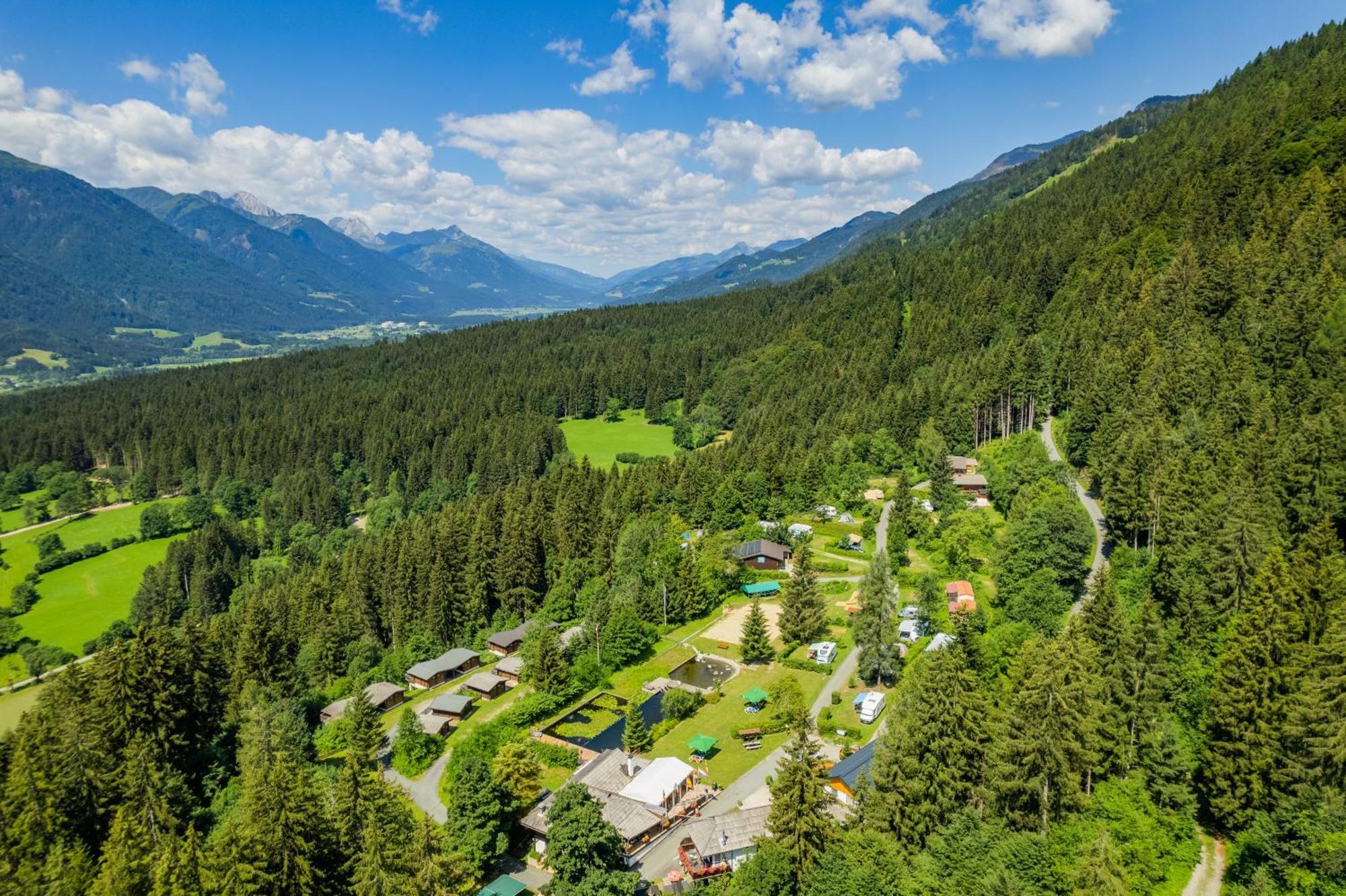 Alpenferienpark Reisach ภายนอก รูปภาพ